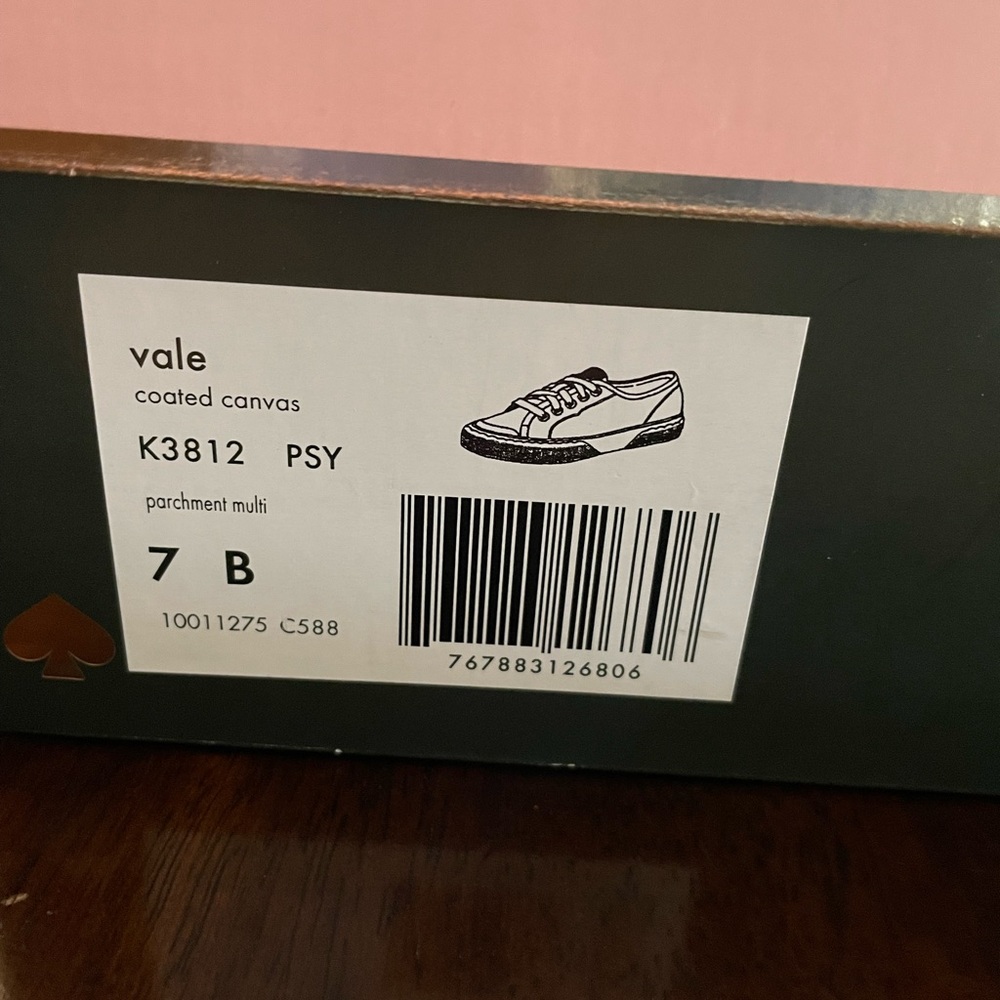 Kate Spade Vale shoes - Picture 2 of 2
